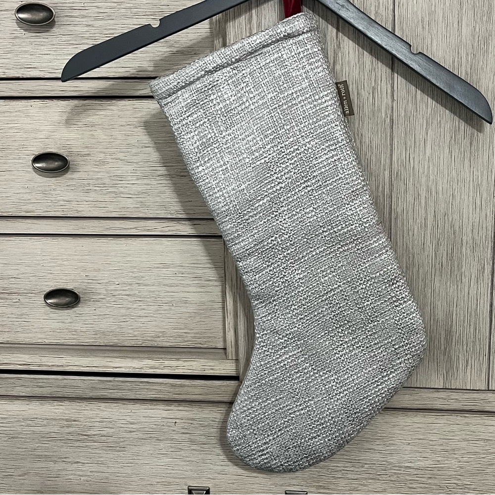 Allen & Roth Silver/Red Deer Stocking - Picture 2 of 3